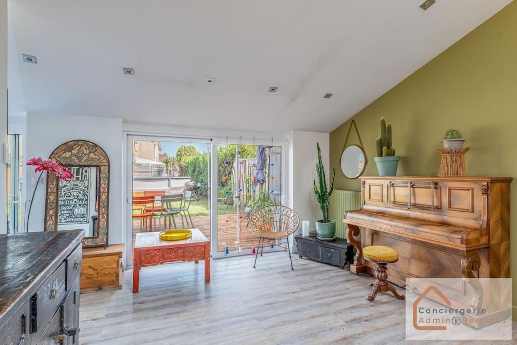 Vénissieux Maison A Lyon Parilly Avec Piscine, Jardin, Parking Prive & Proche Eurexpo מראה חיצוני תמונה